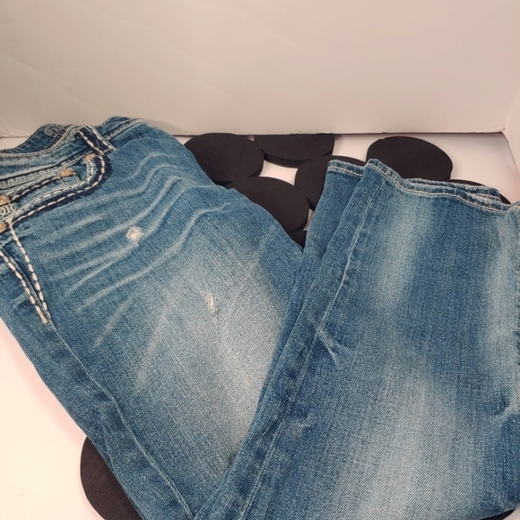 Miss Me Boyfriend Capris...Size 28 - Picture 2 of 13